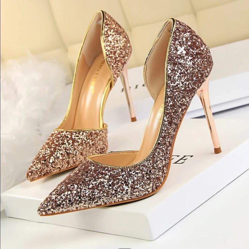 Glitter silhouettes